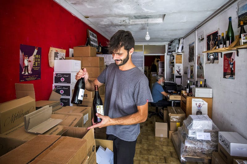 Packaging the wines at Os Goliardos, photo by Rodrigo Cabrita Os Goliardos, photo by Rodrigo Cabrita