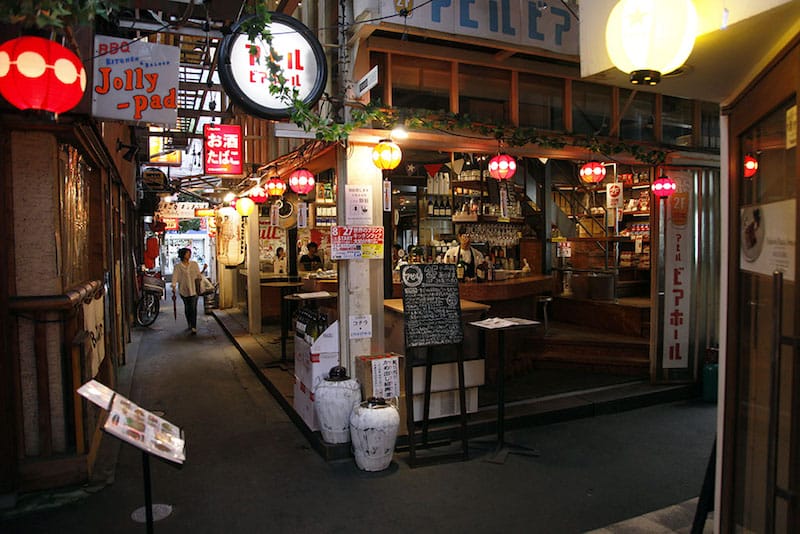 Alley Bar, photo by Luuvu Hoang