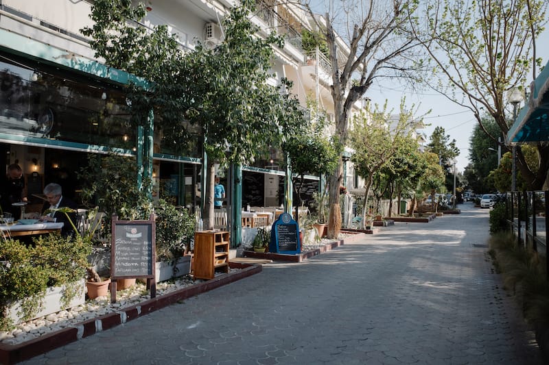 Greek Seafood at O Foititis - Culinary Backstreets