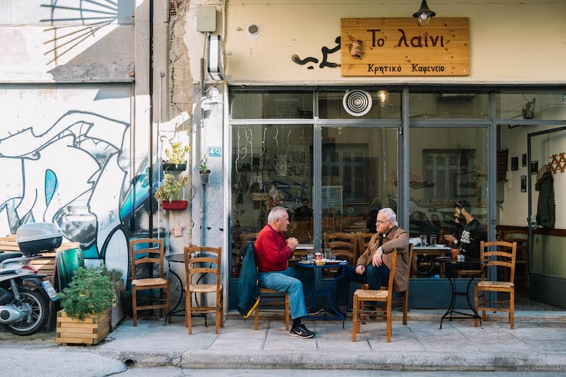 To Laini, a restaurant in Keramikos, photo by Manteau Stam