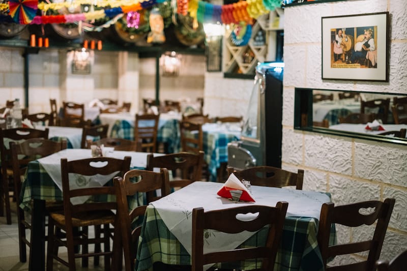 Ramona is a koutouki, or basement taverna, in Kallithea, photo by Manteau Stam