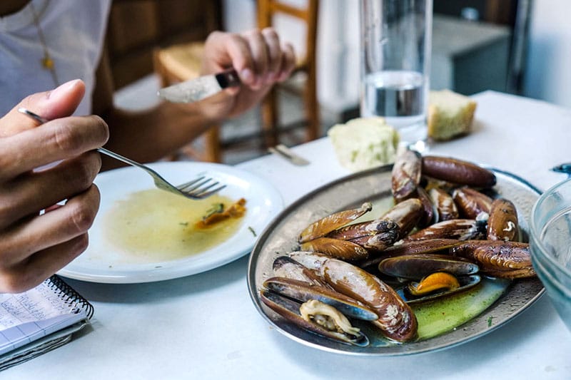 Petrosolines at Strofi, photo by Manteau Stam