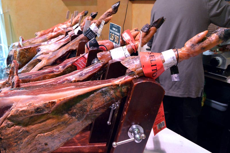 Pata negra jamón ibérico, photo by Paula Mourenza