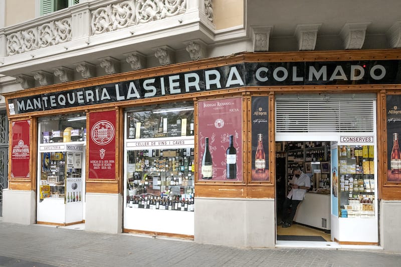Mantequería Lasierra in Barcelona, photo by Paula Mourenza