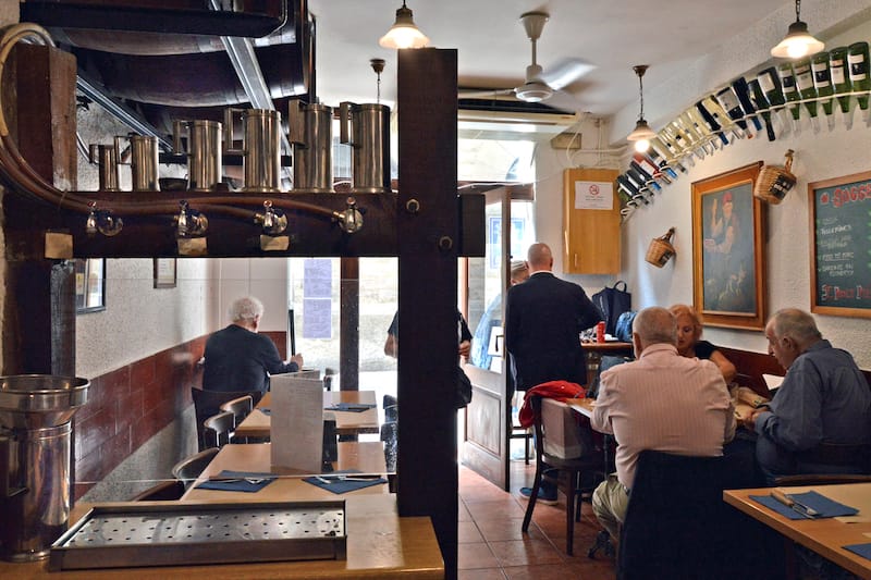 Bodega Neus, photo by Paula Mourenza