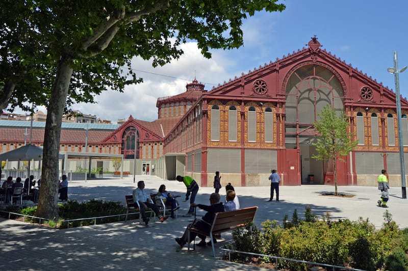 The exterior of the renovated Mercat de Sant Antoni, photo by Paula Mourenza