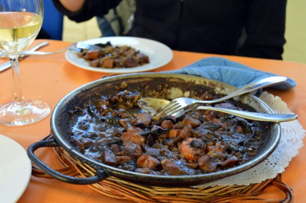 One of Vell Poblenou's specialty rice dishes, photo by Paula Mourenza