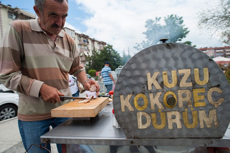 Cemil Tuncay Tuzu Kokoreç Dürüm, photo by Theodore Charles