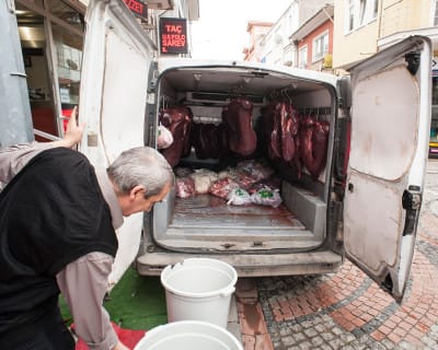 Liver delivery in Edirne, photo by Theodore Charles