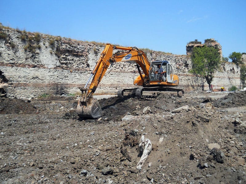 An excavator destroys a garden along the Theodosian Walls, photo by Jennifer Hattam