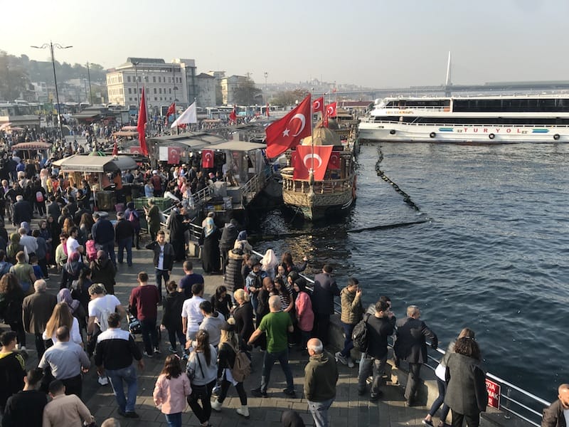 The boats selling fish sandwiches in Eminönü have continued operating uninterrupted, even though their lease was not renewed, photo by Jennifer Hattam