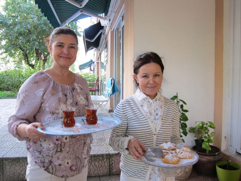 Leyla and Gülben Resuloğlu, photo by Ansel Mullins