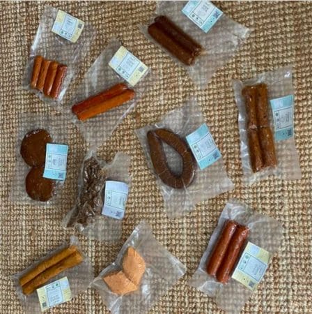The vegan meat offerings at Limonita Kasap, photo by @limonitavegankasap