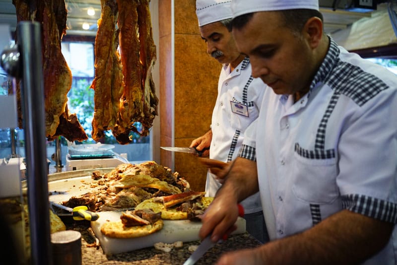 a memorable iftar meal in istanbul s kadinlar pazari culinary backstreets