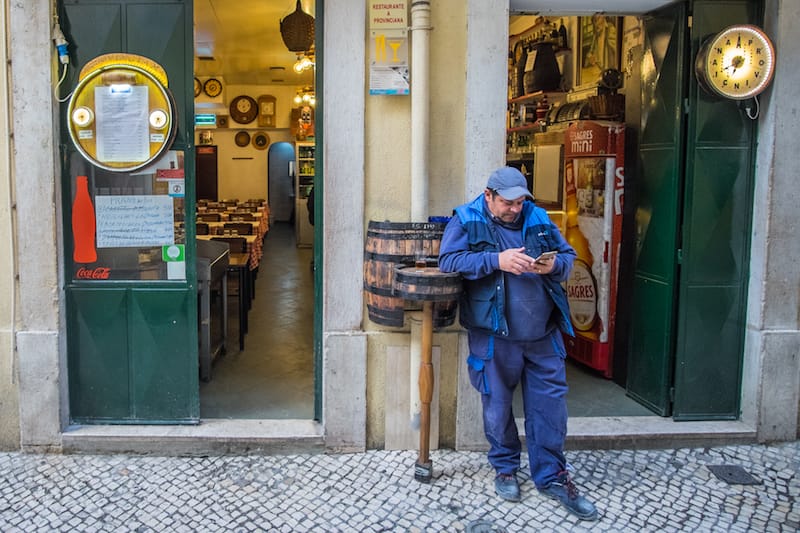 The entry to A Provinciana, photo by Tiago Pais