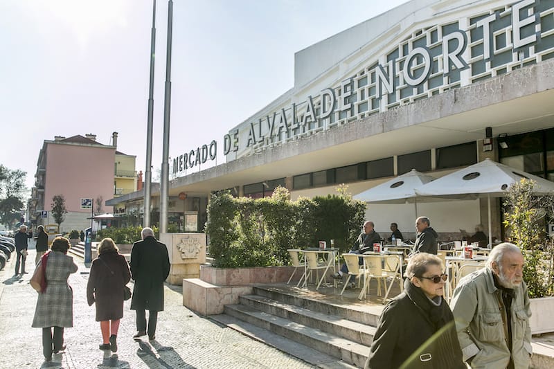 The main food market in Lisbon's Alvalade neighborhood, photo by Rodrigo Cabrita
