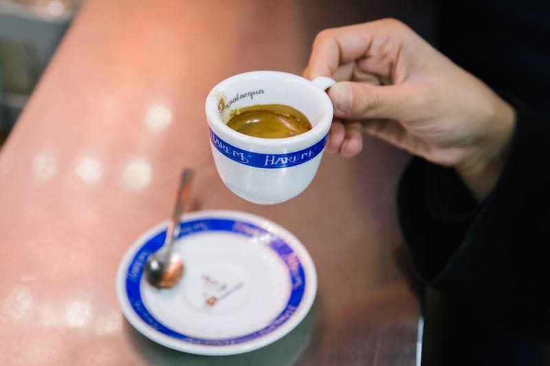 A coffee at Bar Mexico in Piazza Dante, photo by Gianni Cipriano and Sara Smarrazzo