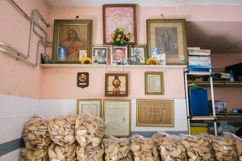 Antonio Di Paolo's freselle bakery in Naples, photo by Gianni Cipriano and Sara Smarrazzo