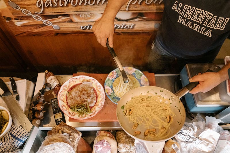 Prepping behind the small counter at Da Maria, photo by Sara Smarrazzo and Gianni Cipriano