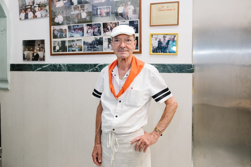 Ugo Cafasso, the 75-year-old master pizza maker at Pizzeria Cafasso, photo by Carlo Rainone