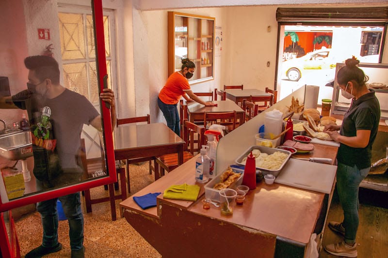 Busy at work at Tortas Oaxaqueñas, photo by Jalil Olmedo