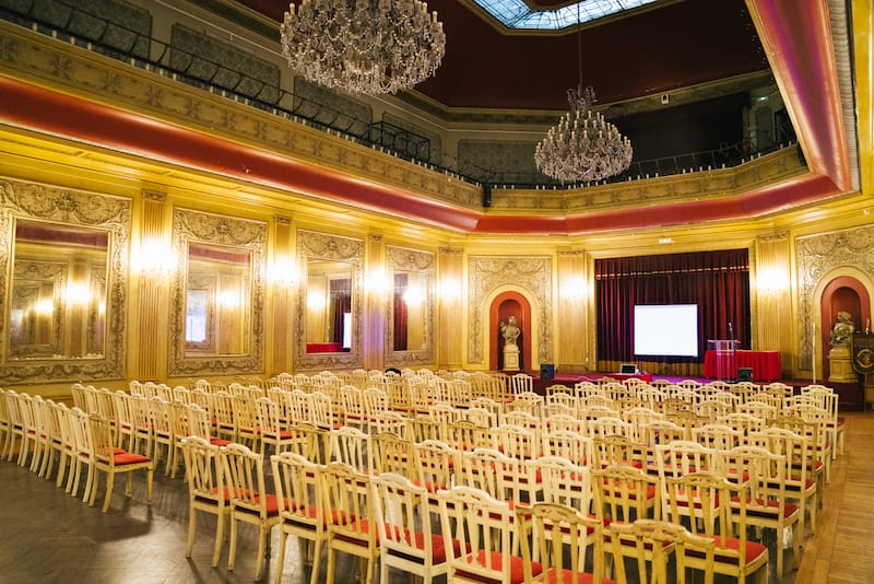 The theater of the Coliseu do Porto, photo by André Henriques