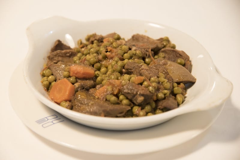 Stewed veal tongue at Rogério do Redondo,photo by Ricardo Castelo