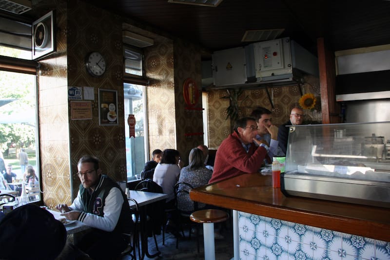The small interior of Casa Guedes, photo by Francesca Savoldi