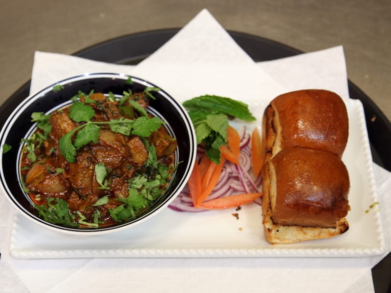 Tawa kaleji, fried chicken livers, photo by Dave Cook