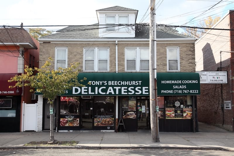 Tony's Beechhurst Deli, Beechhurst, Queens, photo by Dave Cook