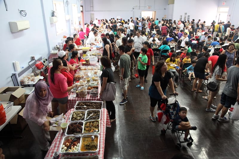 The Indonesian bazaar in Elmhurst, photo by Dave Cook