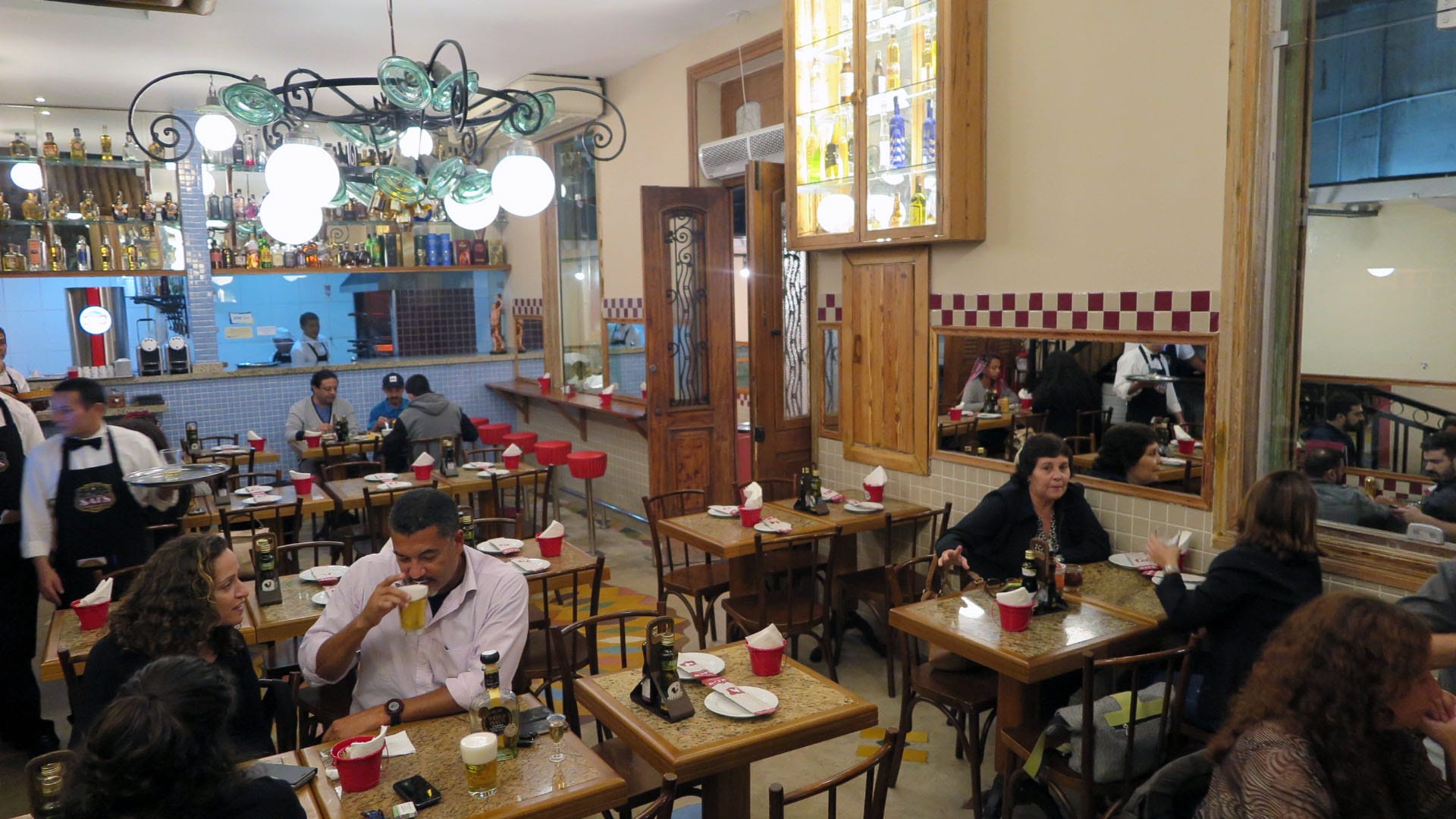 people drinking at Botafogo location of galeto sat's Rio