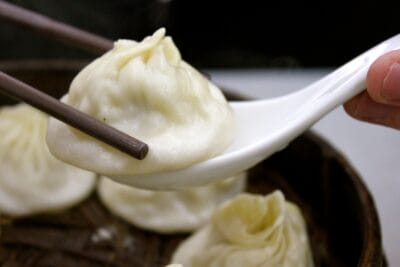 How to eat a soup dumpling, photo by UnTour Shanghai