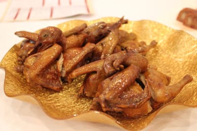 Tang Palace's famous crispy-skinned squab, photo by UnTour Shanghai