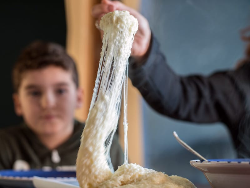 Elargi (sulguni cheese and polenta), photo by Justyna Mielnikiewicz