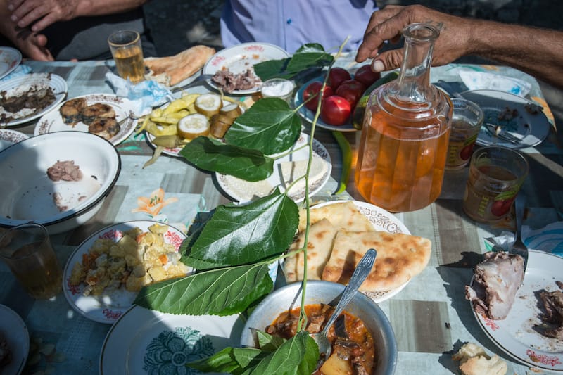 A supra in Garikula, photo by Justyna Mielnikiewicz toast georgia