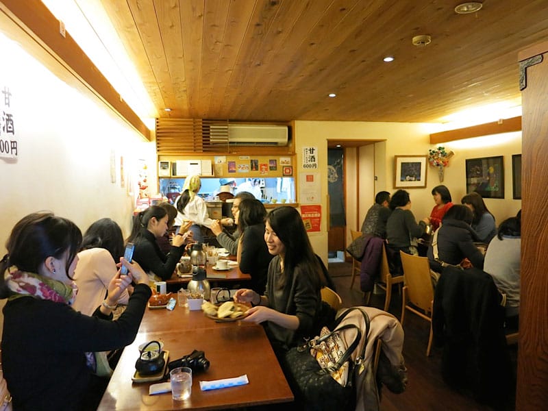 Naniwa Café, photo by Fran Kuzui