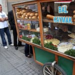 Putting Istanbul’s Classic Street Food Vendors on the Map